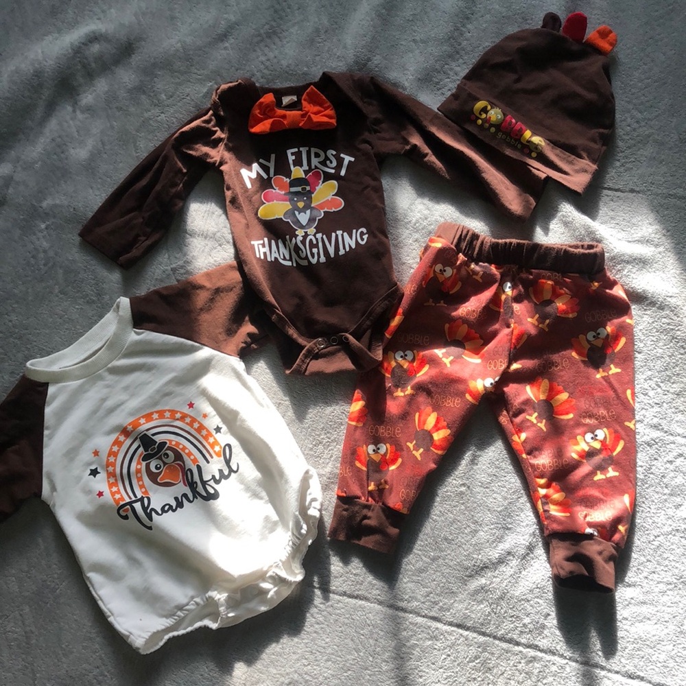 Baby’s first thanksgiving outfit 🦃